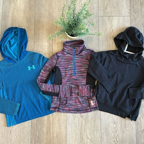 ((3 PIECE)) GIRLS ATHLETIC SPORTY TOPS BUNDLE SIZE 5 UNDER ARMOUR ZELLA TARGET - Picture 1 of 6